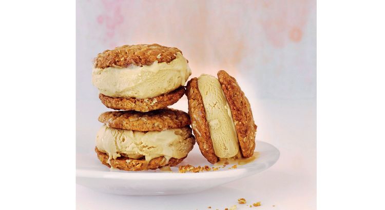 Un délice estival : les sandwichs glacés aux biscuits Anzac