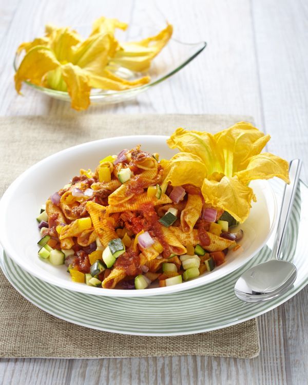 Un Délicieux Voyage Culinaire avec des Garganelli à la Sauce Bolognaise et Légumes