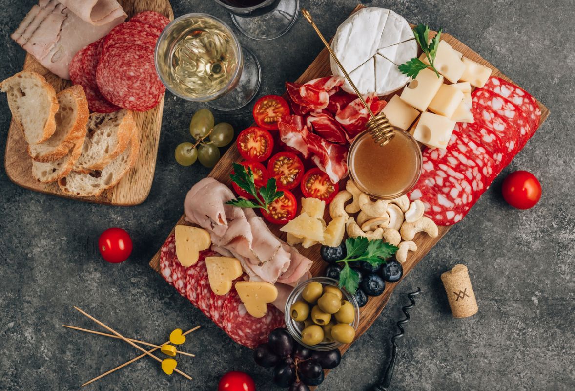 les 5 aliments à éviter pour préserver la beauté de votre peau