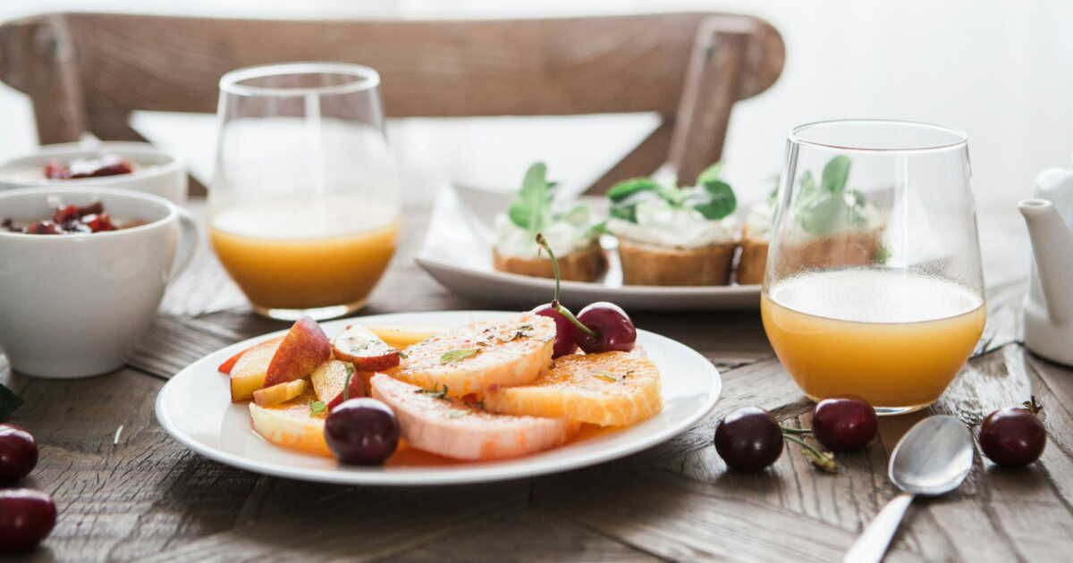 Un petit déjeuner savoureux pour un transit au top