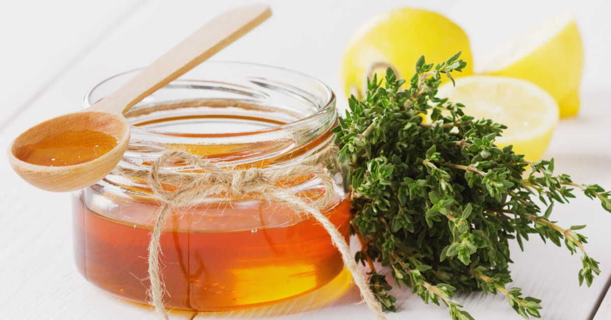 Les bienfaits étonnants du miel de thym selon une naturopathe
