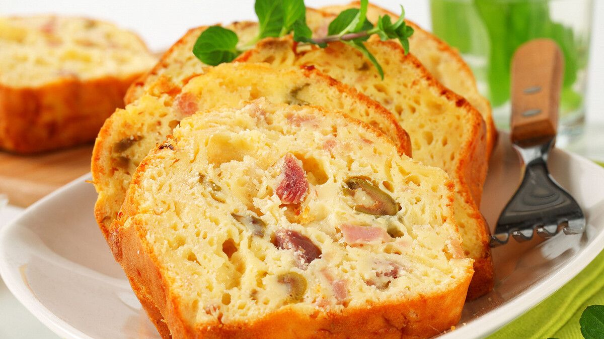 Savourez un cake au jambon et fromage : la recette révélation