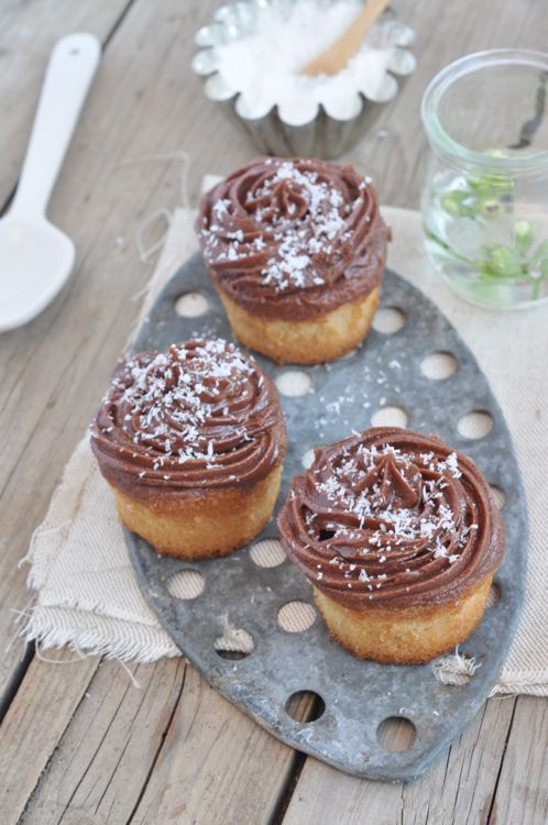 Des muffins coco irrésistibles à la ganache chocolat