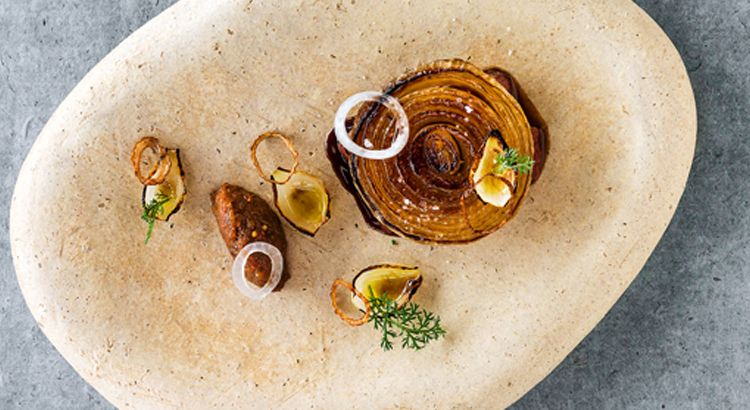 Entrecôte aux oignons