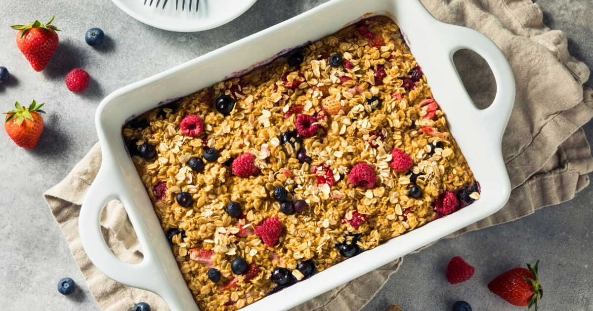 Découvrez le baked oatmeal, la recette du gâteau à l'avoine qui fait sensation