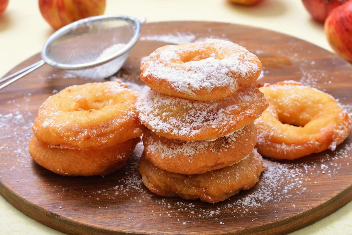 Les secrets de Philippe Etchebest pour des beignets aux pommes irrésistibles
