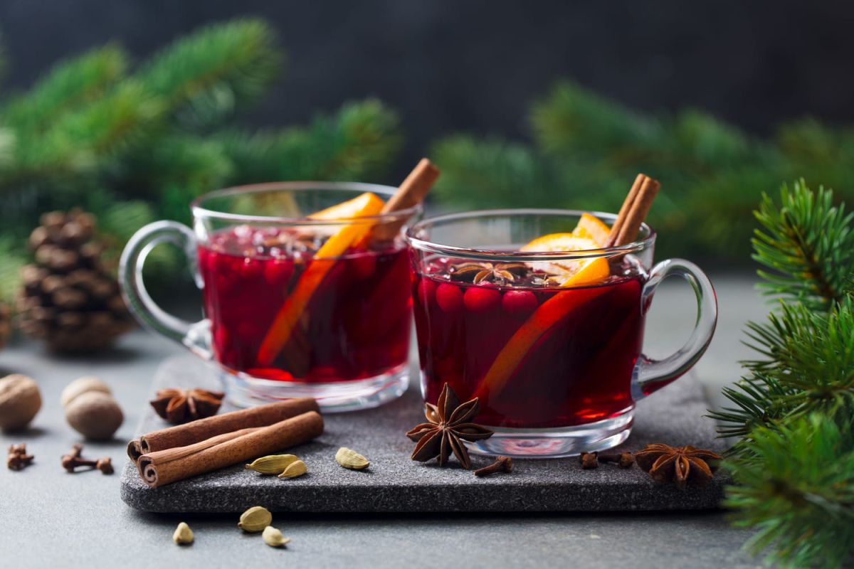 Réchauffez vos soirées avec un vin chaud maison : la recette incontournable de François-Régis Gaudry