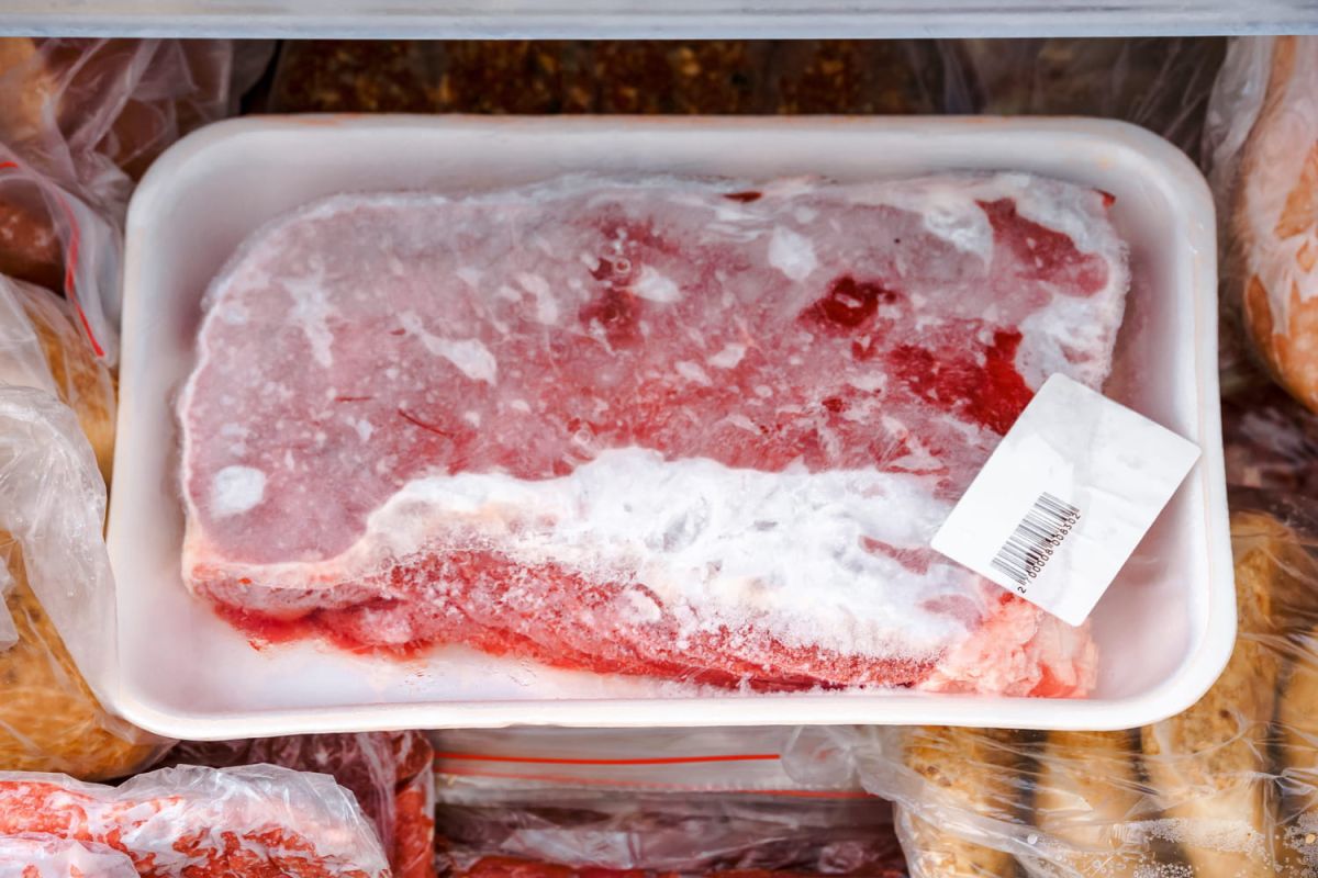 Congeler des aliments presque périmés : bon plan ou danger pour la santé ?