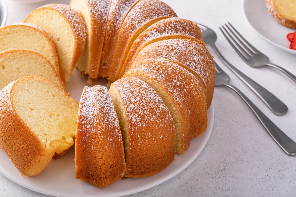 Découvrez le cake à la vanille de Cyril Lignac : un délice moelleux à faire soi-même