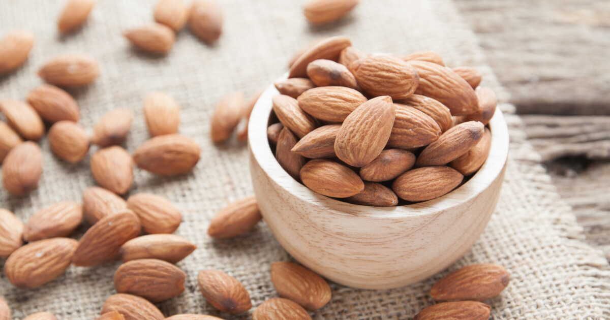 Les secrets pour peler facilement vos amandes