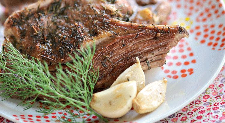 Côtelettes d'agneau au confit d'ail