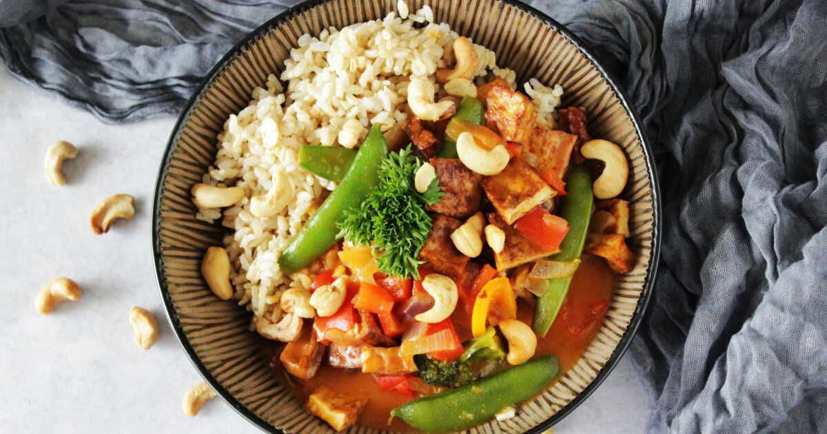 Alexia Duchêne nous régale avec un bowl végétarien aux saveurs asiatiques
