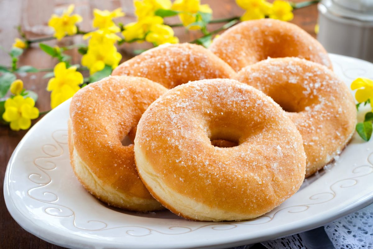 Découvrez la recette des beignets express : seulement un ingrédient pour un délice irrésistible