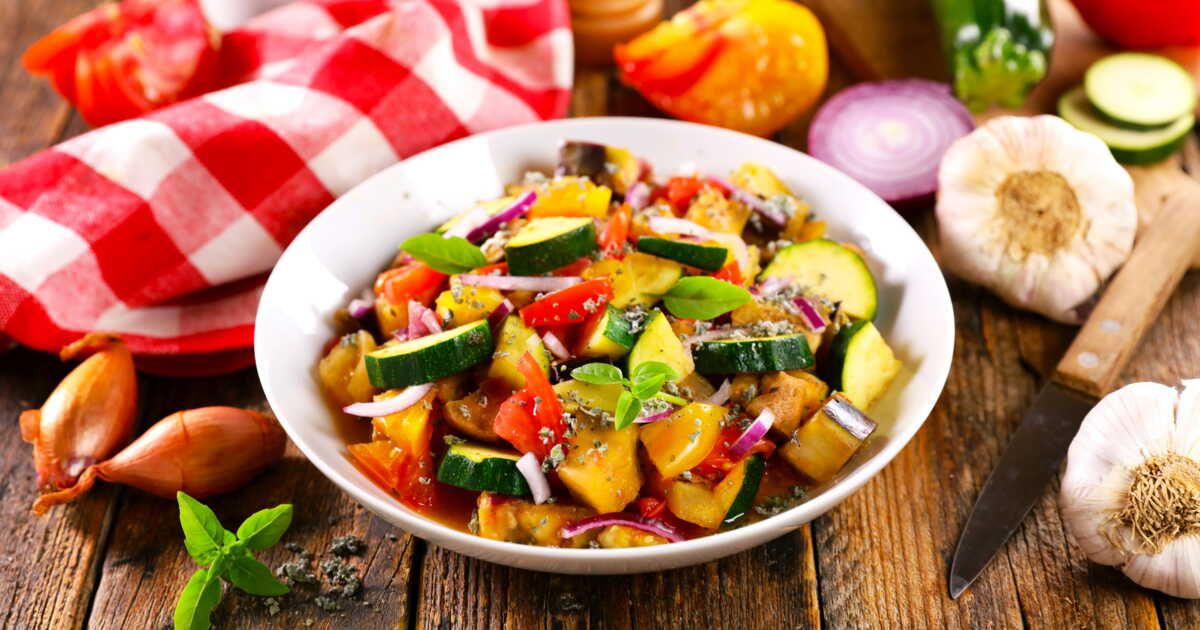 Découvrez la ratatouille parfaite : secrets et astuces de Mathilde Ratinaud
