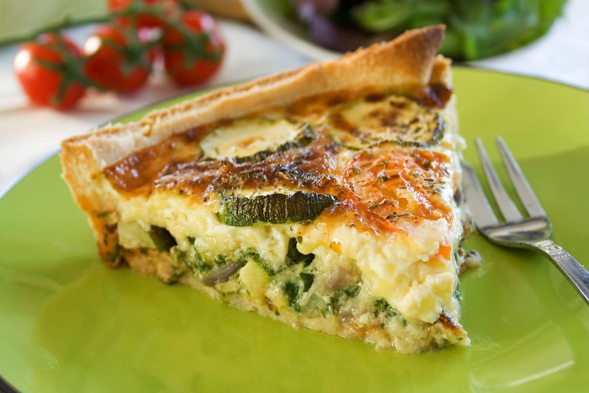 le secret de grand-mère pour une quiche aux courgettes savoureuse